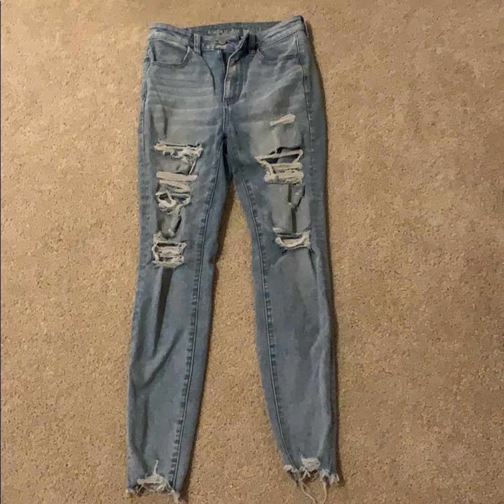 AMERICAN EAGLE JEANS!!